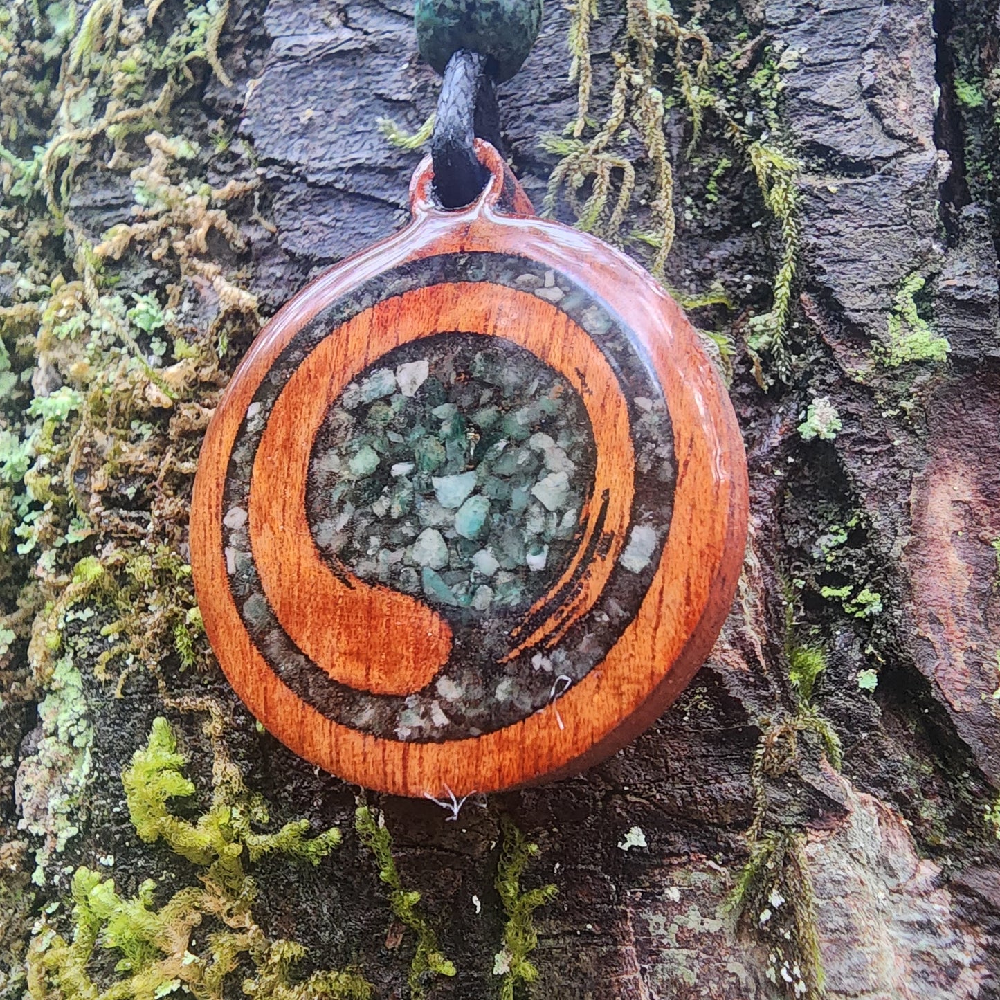 Enso Wood Pendant - Necklace with Emerald