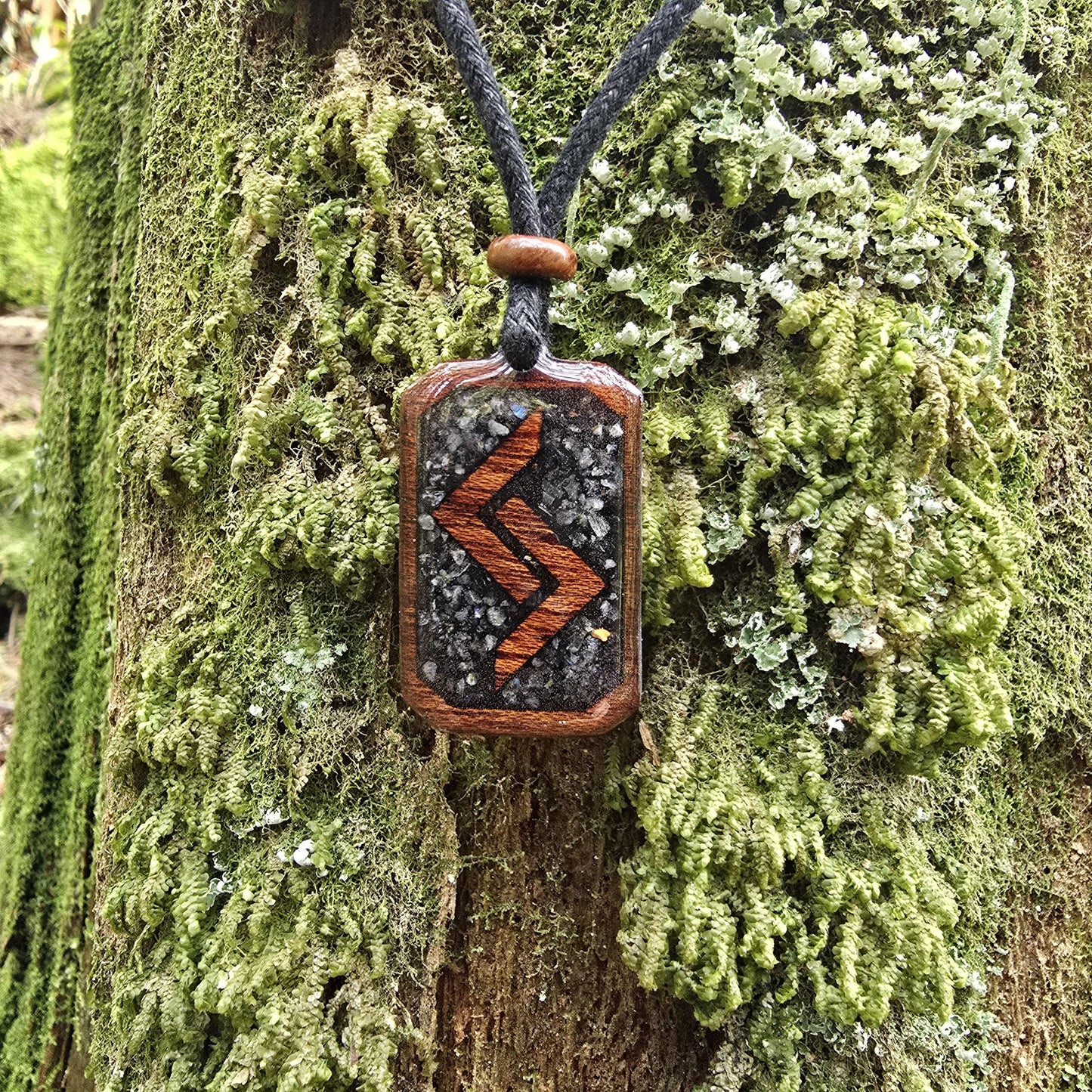 Jera Rune Pendant - Necklace with Black tourmaline - Labradorite