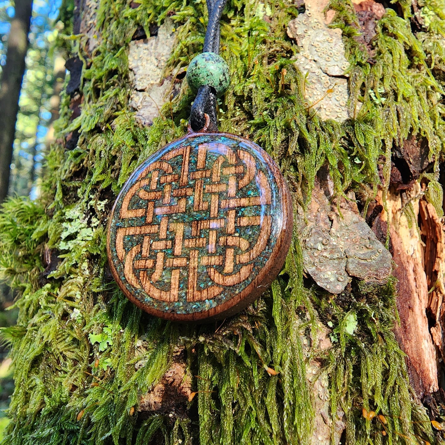 Dara Knot with Phoenix Turquoise - Wood Pendant - Necklace