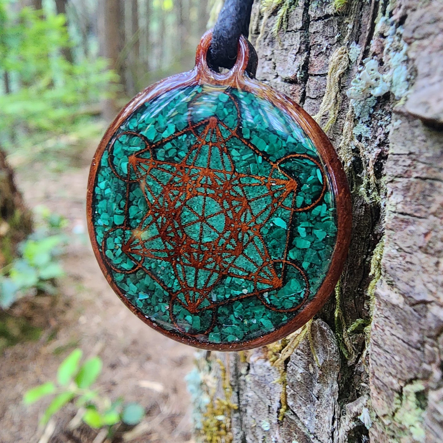 Metatron's Cube - Malachite - Wood Pendant - Necklace