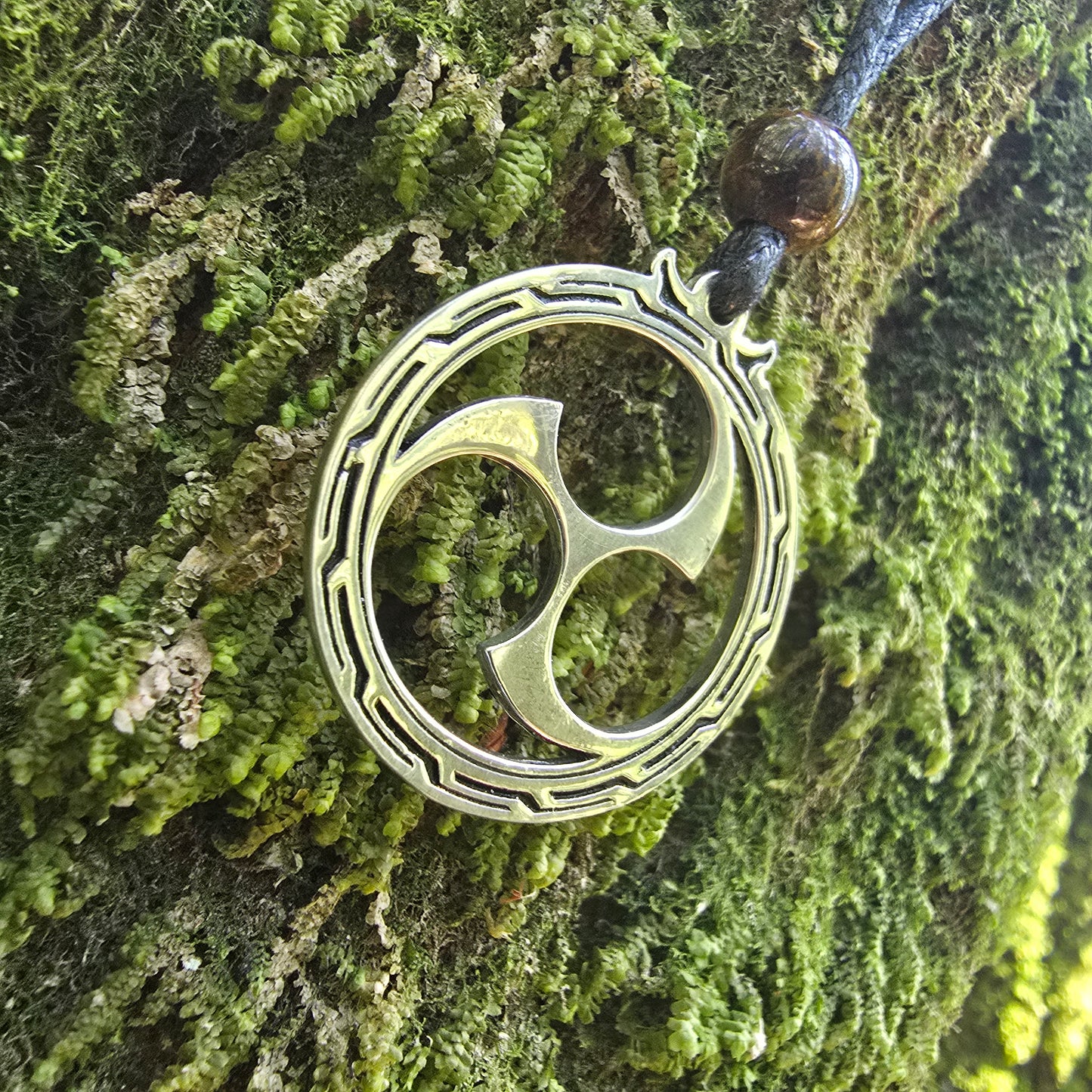 Fine Pewter Mitsudomoe Pendant