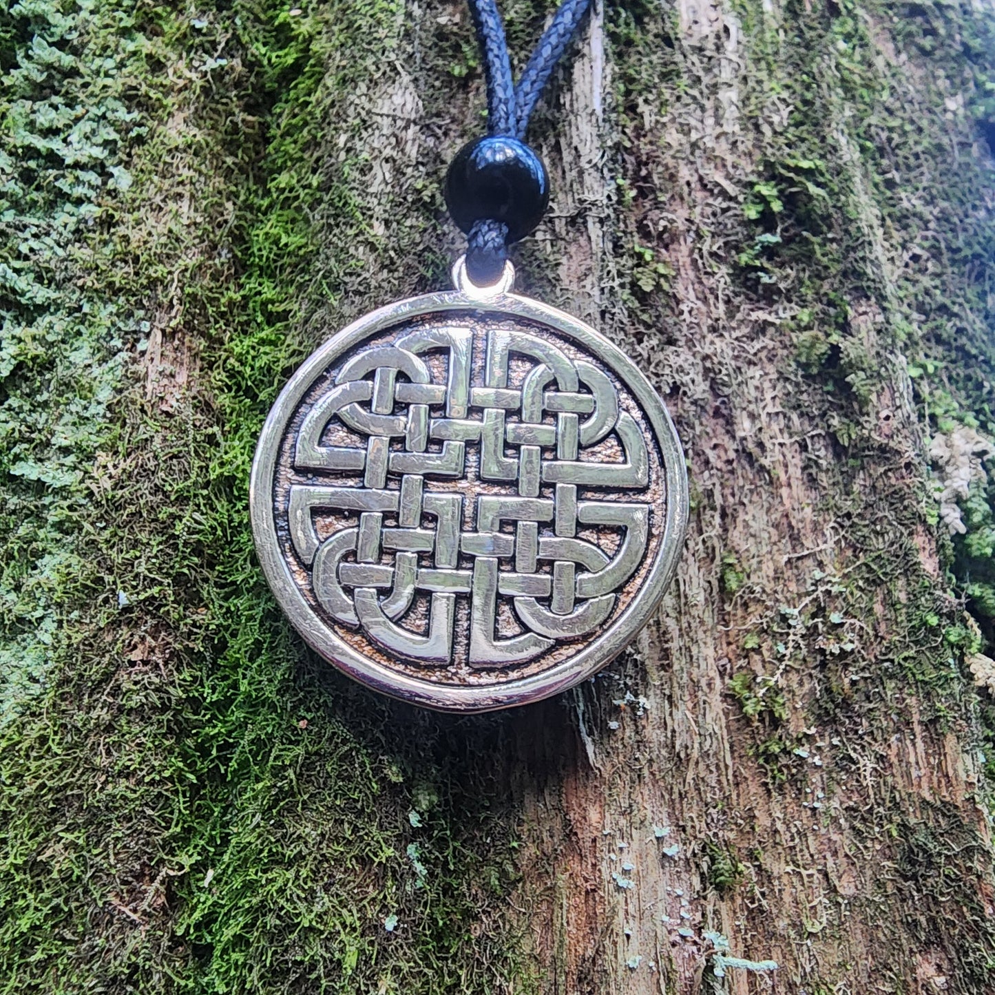 Bronze Dara Knot Pendant - Double Sided