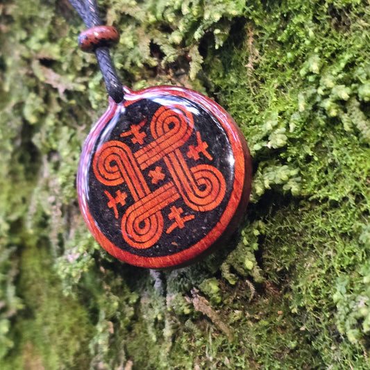 Hannunvaakuna Wood Pendant - Necklace with Black Tourmaline