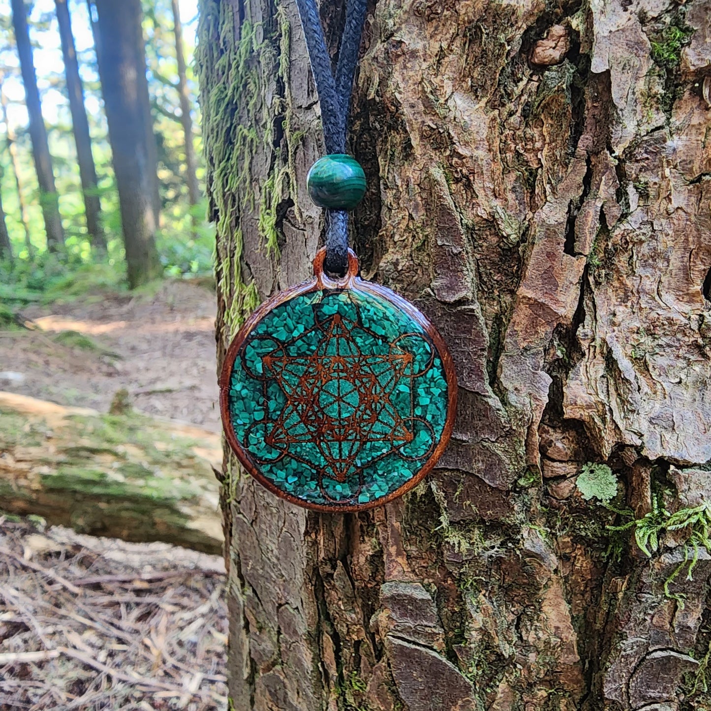Metatron's Cube - Malachite - Wood Pendant - Necklace