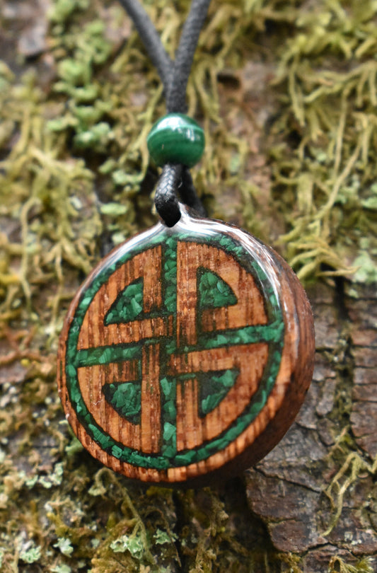 Malachite - Shield Knot - Wood Pendant - Necklace