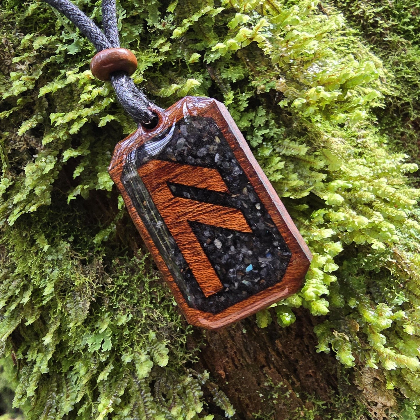 Ansuz Rune Pendant - Necklace with Black tourmaline - Labradorite