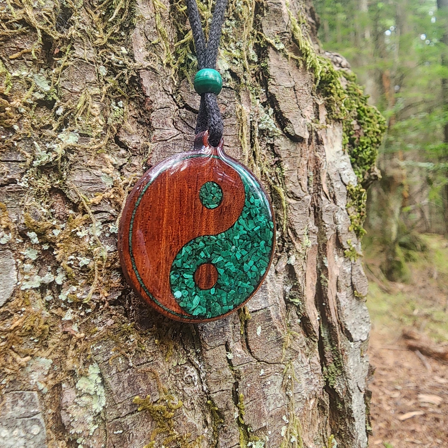 Yin Yang with Malachite