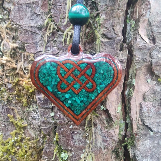 Love Knot - Malachite - Wood Pendant - Necklace